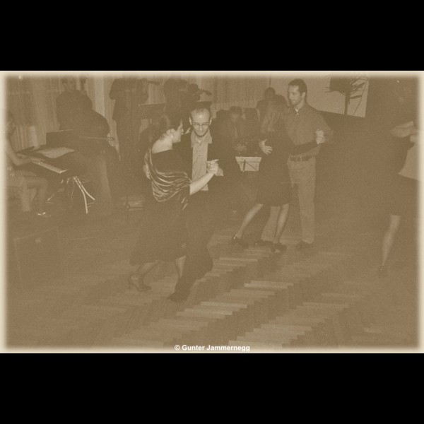 Milonga with Color Tango &middot; 4 November 2005, part 2